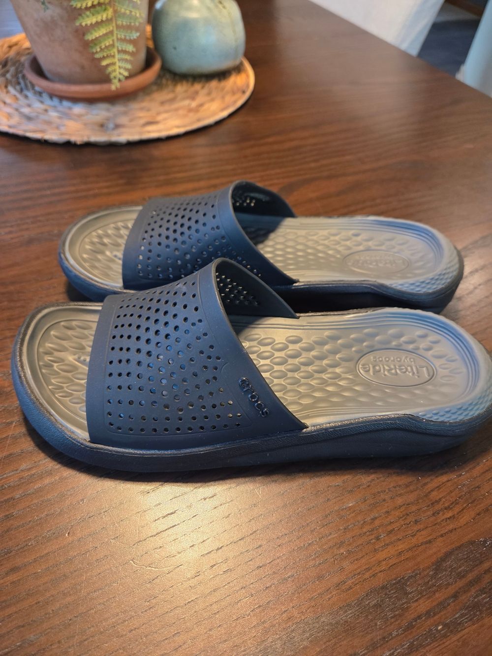 Crocs LiteRide Slide Unisex Sandals Men 8 Women 10 Black Grey Comfort Athleisure - Picture 3 of 5